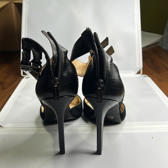 Jessica Simpson shoes - Picture 2 of 3